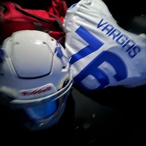 Meet your Posher, Dom